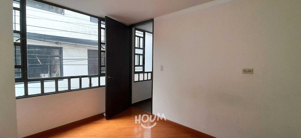 Casa de 4 alcobas en venta en Parroquia Verbo Divino, Bogotá, 70 m² · foto 13 de 24