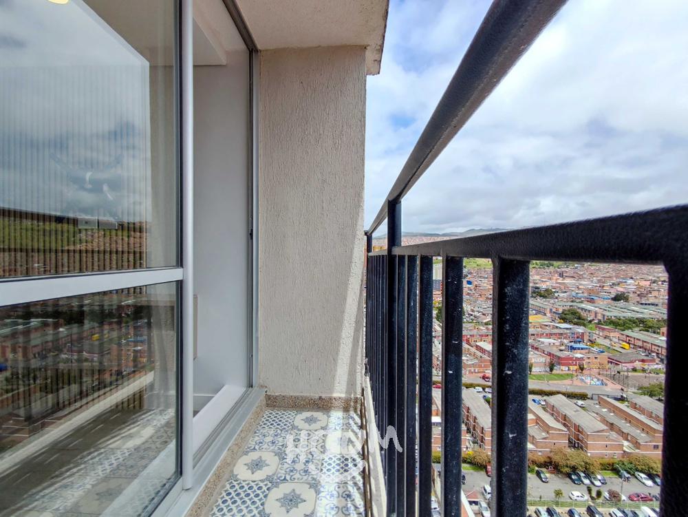 Apartamento de 2 alcobas en venta en Balmoral, Bogotá, 42 m² · foto 3 de 24