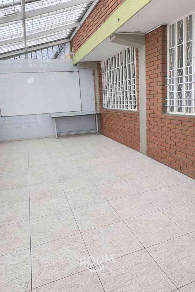 Casa de 3 alcobas en venta en La Clarita, Bogotá, 396 m² · foto 3 de 19
