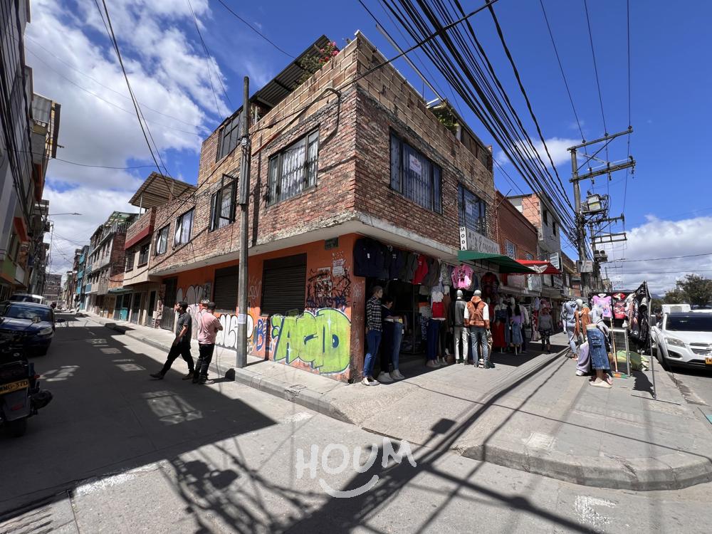 Casa de 6 alcobas en venta en Patio Bonito, Bogotá, 240 m² · foto 21 de 24