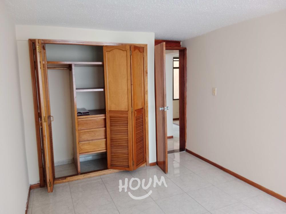 Apartamento en venta en San Felipe, Bogotá · foto 8 de 17