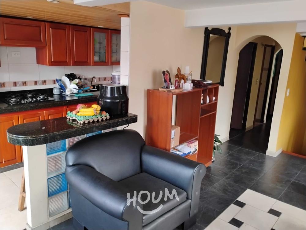 Casa de 5 alcobas en venta en Colombia, Los Alcázares, Bogotá, 100 m² · foto 12 de 13