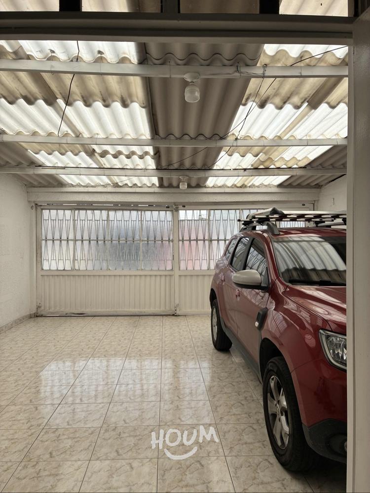 Casa de 3 alcobas en venta en Quiroga, Bogotá, 238 m² · foto 3 de 24