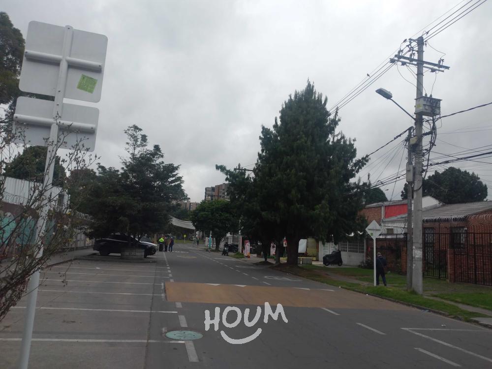 Casa de 4 alcobas en venta en San Felipe, Bogotá, 262 m² · foto 8 de 24