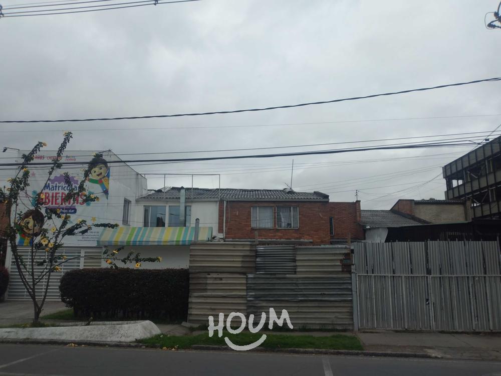 Casa de 4 alcobas en venta en San Felipe, Bogotá, 262 m² · foto 2 de 24