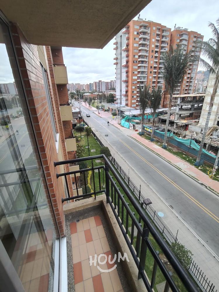 Apartamento de 3 alcobas en venta en Santa Lucía Norte, Engativá, Bogotá, 73 m² · foto 4 de 24