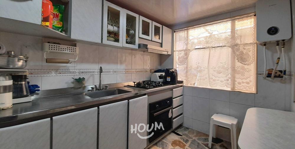 Casa de 6 alcobas en venta en El Lago, Bogotá, 78 m² · foto 23 de 24