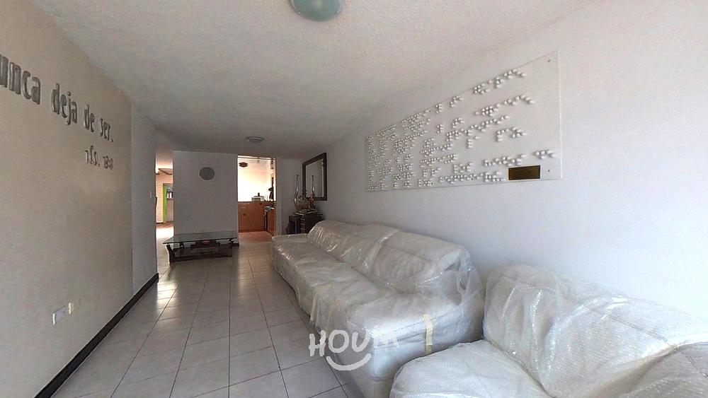 Casa de 4 alcobas en venta en La Alborada, La Floresta, Bogotá, 126 m² · foto 2 de 16