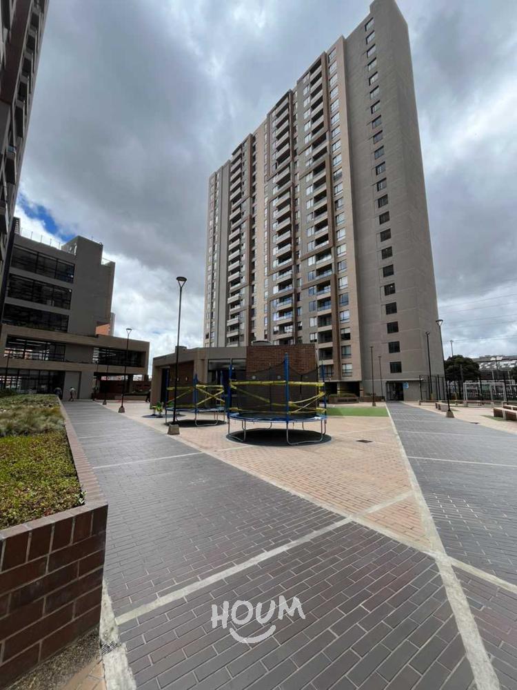 Apartamento de 3 alcobas en venta en Zona Industrial, Bogotá, 58 m² · foto 3 de 24