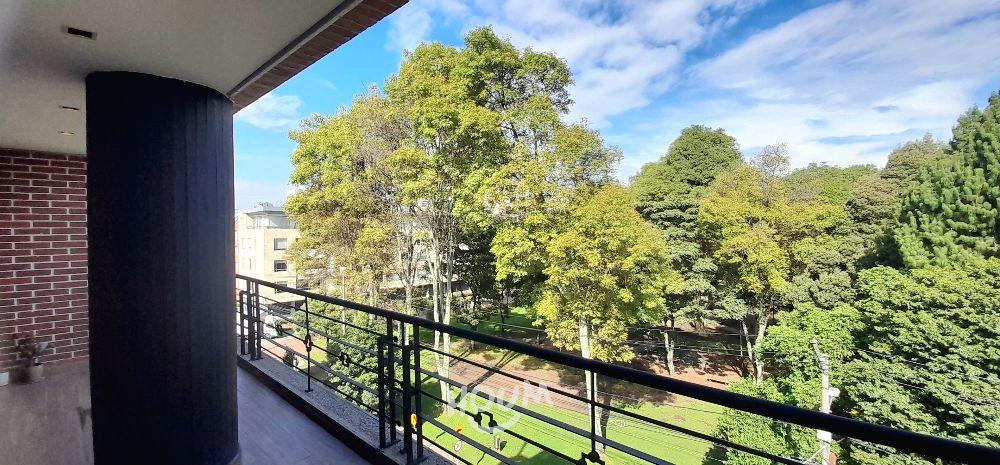 Apartamento de 5 alcobas en venta en Santa Paula, Bogotá, 285 m² · foto 9 de 24