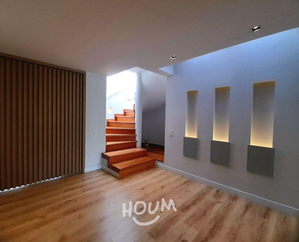 Apartamento de 5 alcobas en venta en Santa Paula, Bogotá, 285 m² · foto 2 de 24