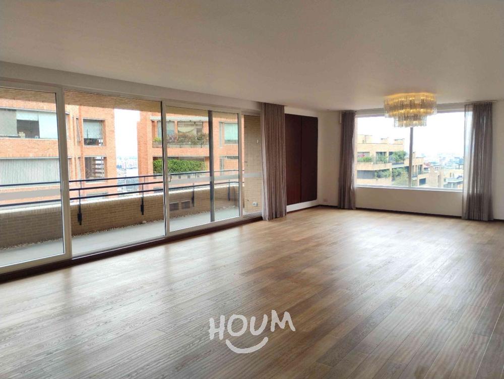 Apartamento de 3 alcobas en venta en Toscama, Bogotá, 318 m² · foto 14 de 24