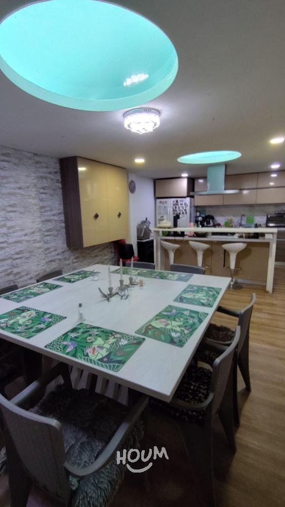 Casa en venta en San Felipe, Bogotá · foto 8 de 24