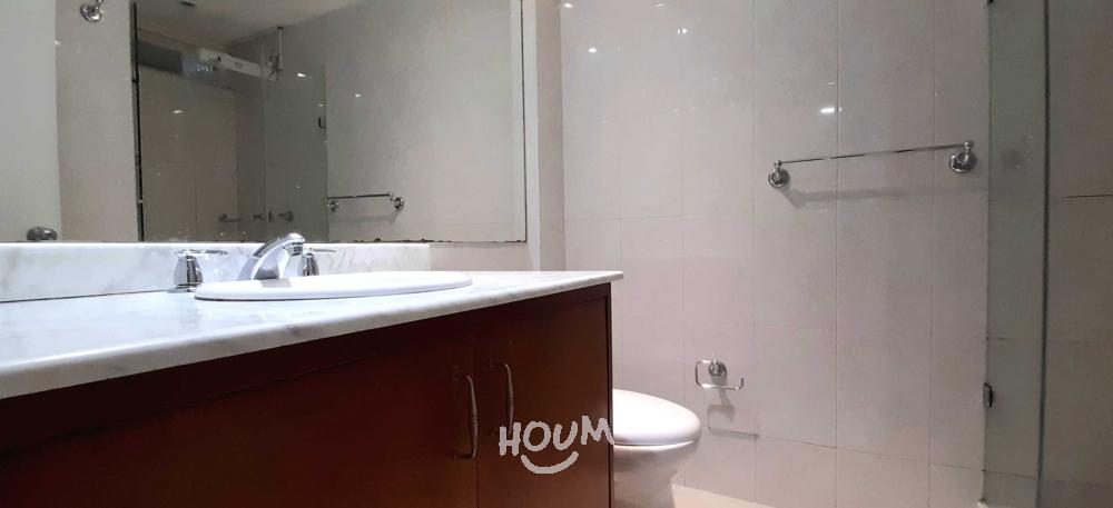 Apartamento de 2 alcobas en venta en Santa Barbara, Bogotá, 85 m² · foto 2 de 19