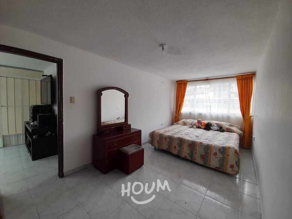 Casa de 7 alcobas en venta en San Rafael, San Rafael, Bogotá, 380 m² · foto 2 de 24