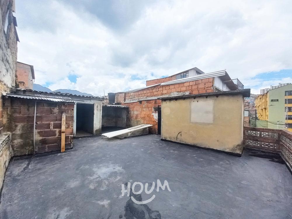 Casa de 7 alcobas en venta en San Isidro, Bogotá, 130 m² · foto 10 de 11