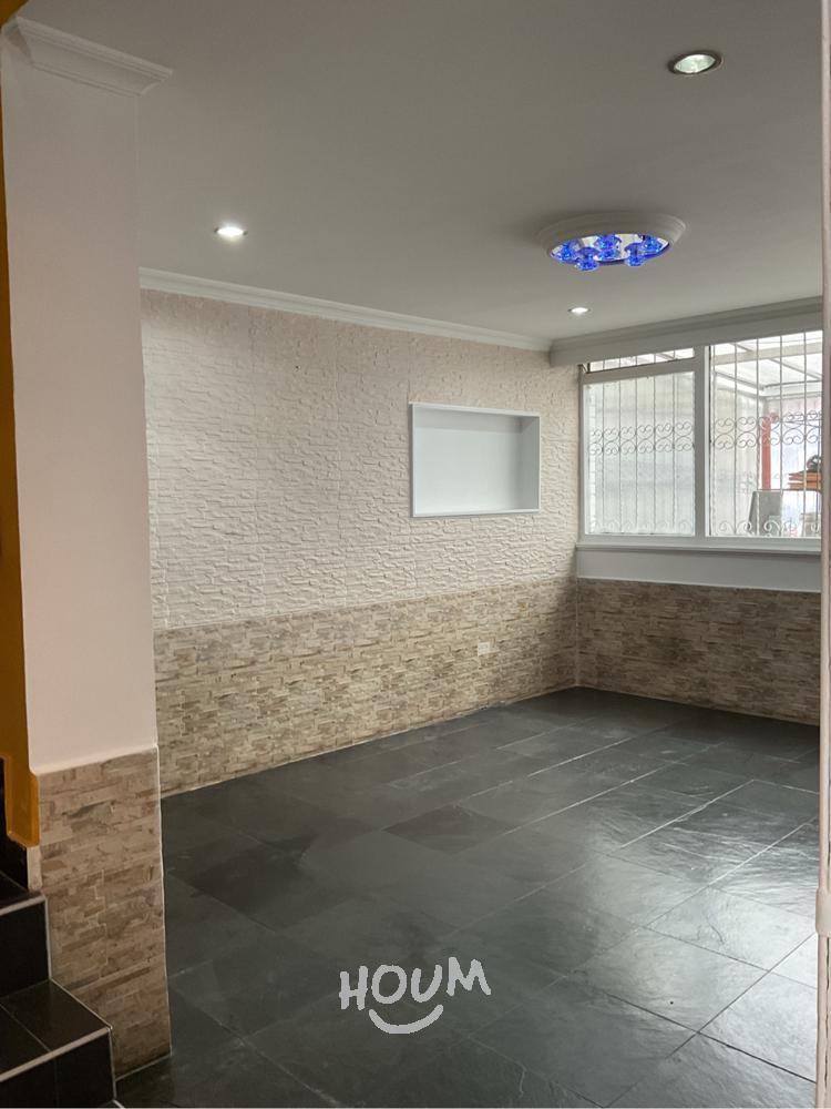 Casa de 4 alcobas en venta en La Estrella, Teusaquillo, Bogotá, 204 m² · foto 2 de 24