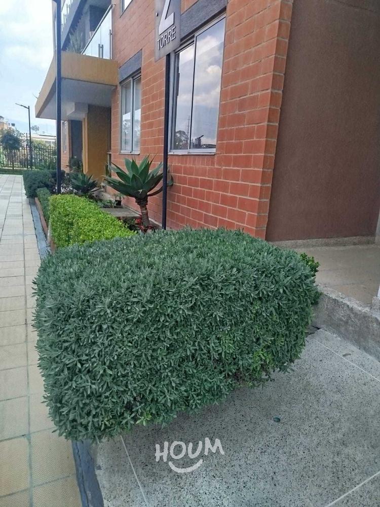 Apartamento de 3 alcobas en venta en Villa Alsacia, Bogotá, 62 m² · foto 2 de 24