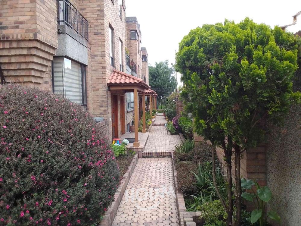 Casa de 3 alcobas en venta en Tarragona, Bogotá, 150 m² · foto 23 de 24