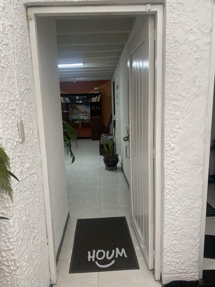 Casa de 6 alcobas en venta en Villas Del Madrigal, Bogotá, 320 m² · foto 5 de 24