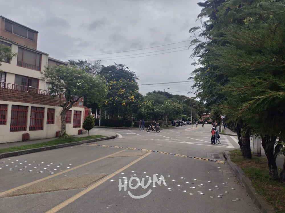 Casa de 4 alcobas en venta en Portales Del Norte, Britalia, Bogotá, 108 m² · foto 3 de 19
