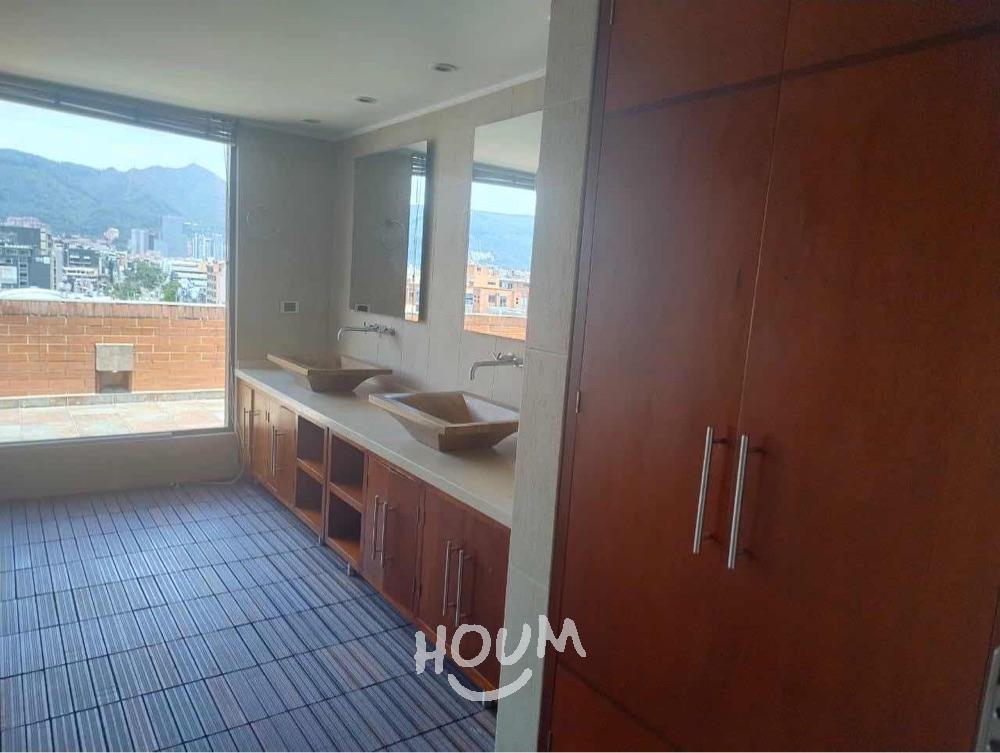 Apartamento en venta en Santa Barbara, Bogotá · foto 15 de 24