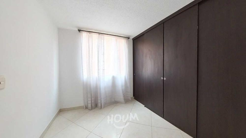 Apartamento de 3 alcobas en venta en Laureles, Bogotá, 50 m² · foto 3 de 9
