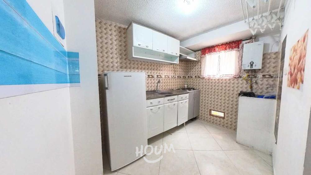 Apartamento de 3 alcobas en venta en Laureles, Bogotá, 50 m² · foto 2 de 9