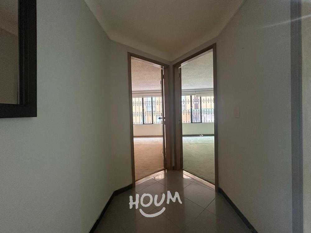 Apartamento de 3 alcobas en venta en Rincón Del Chicó, Santa Bárbara, Bogotá, 112 m² · foto 2 de 20