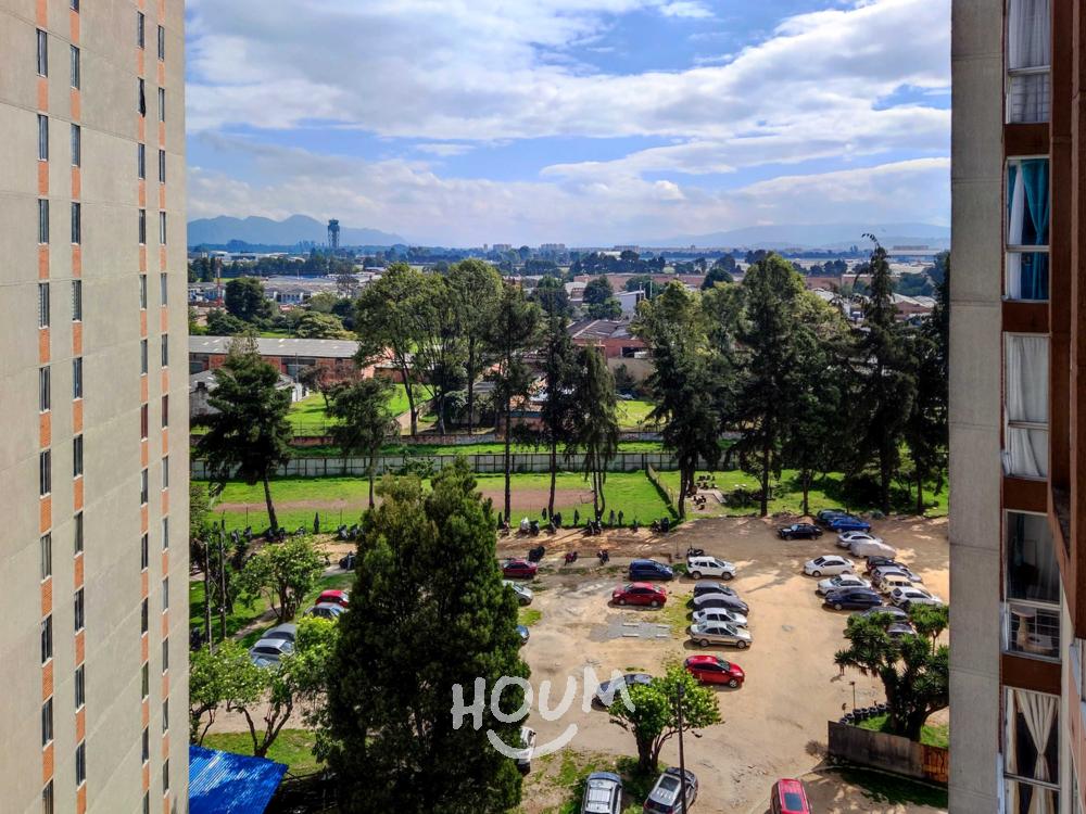 Apartamento de 3 alcobas en venta en Zona 8, Bogotá, 53 m² · foto 3 de 24