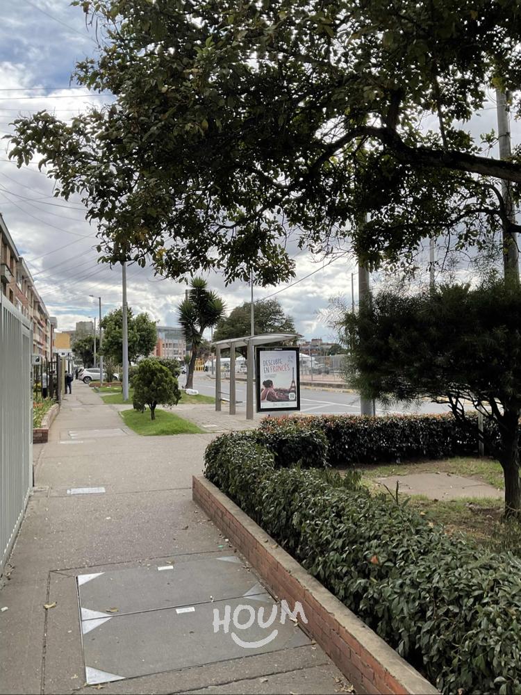 Apartamento en venta en Galerias, Bogotá · foto 3 de 24