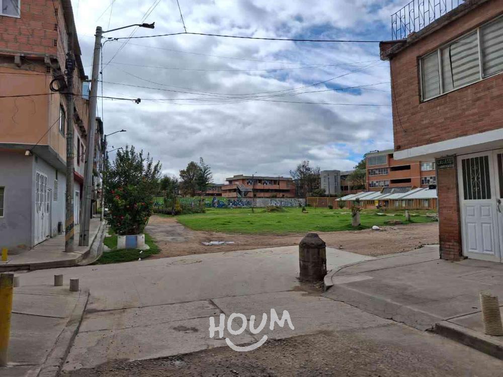 Casa en venta en Villa De Zarzamora, Bogotá · foto 2 de 19