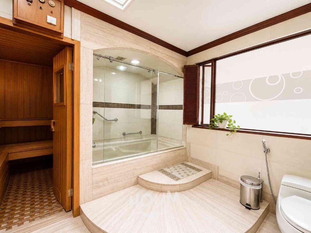 Apartamento de 3 alcobas en venta en Santa Barbara Central, Bogotá, 180 m² · foto 7 de 23