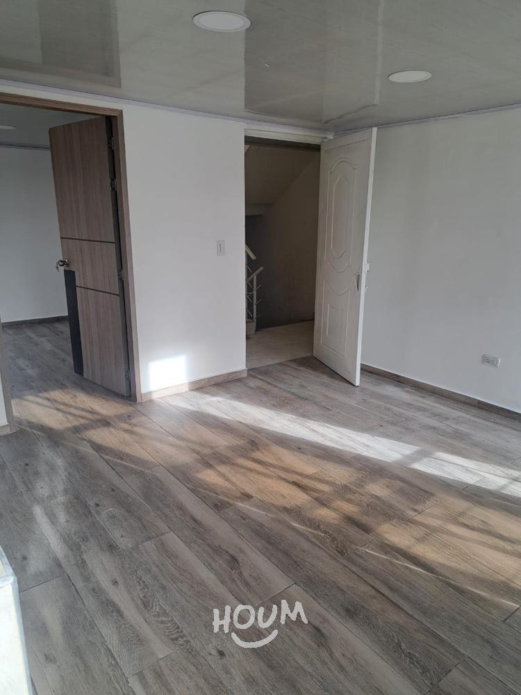Casa de 6 alcobas en venta en Autopista Sur, Bogotá, 320 m² · foto 9 de 15