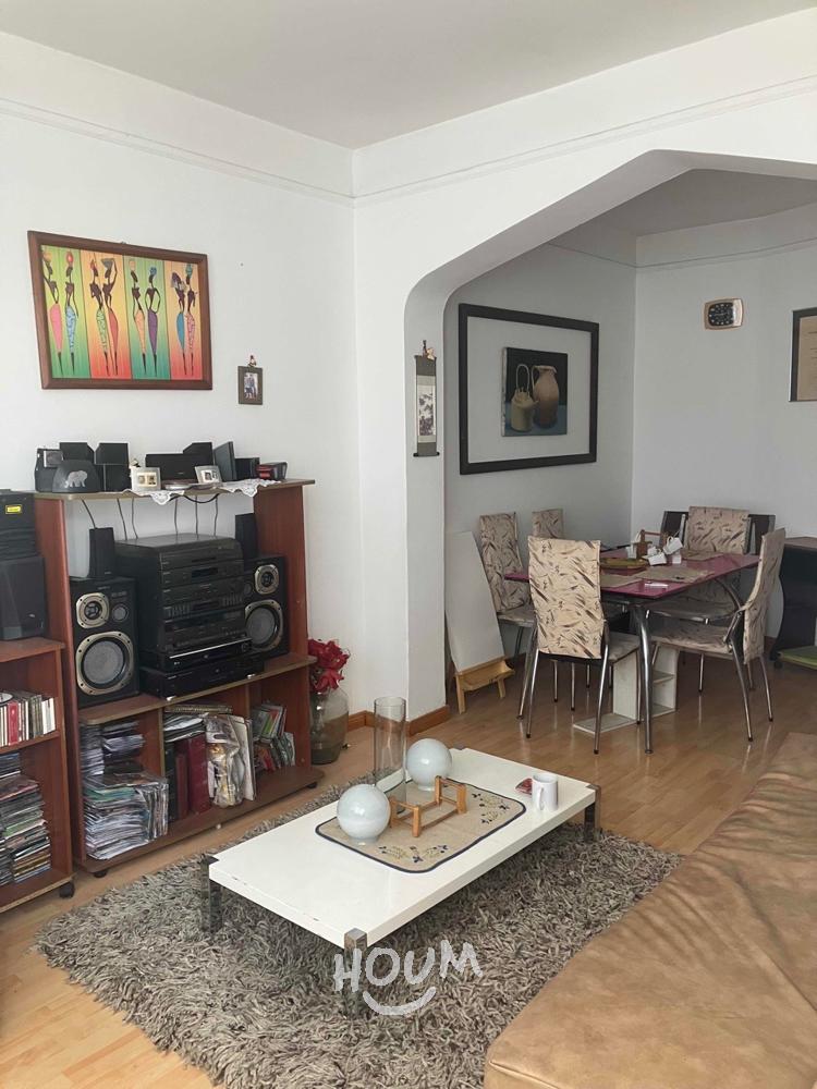 Casa de 9 alcobas en venta en San Bernardo, Bogotá, 300 m² · foto 2 de 24