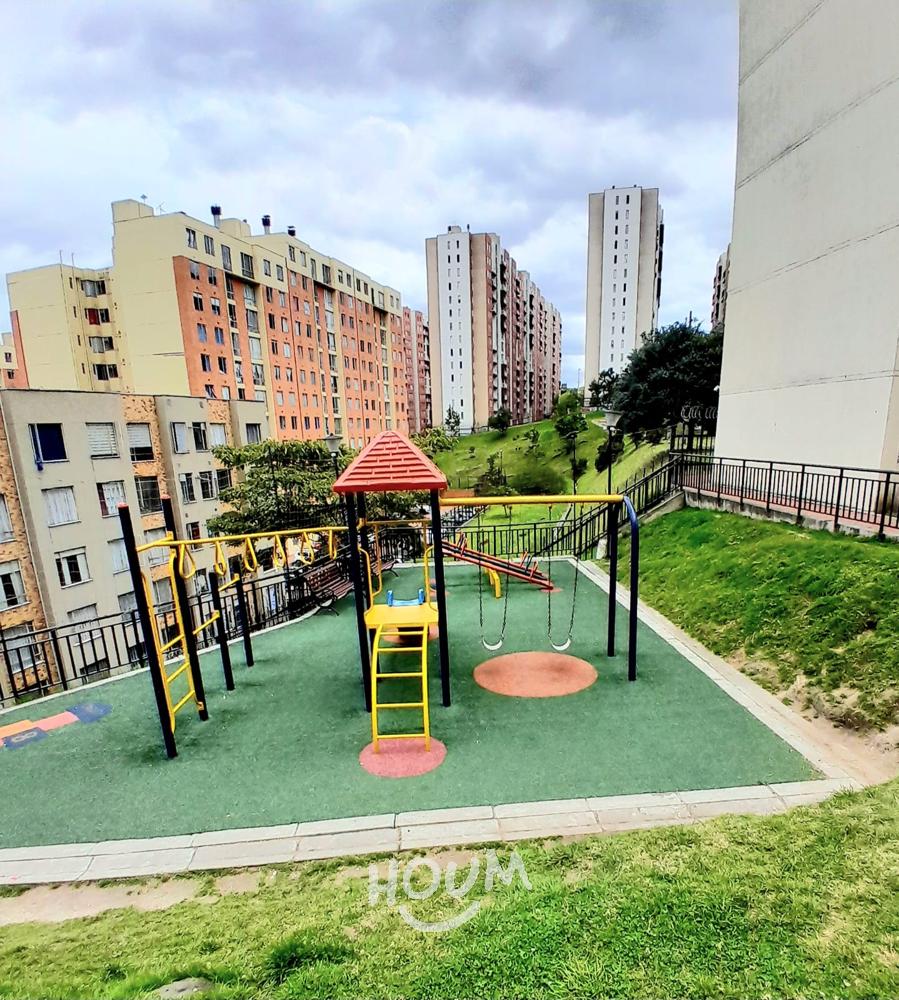 Apartamento en venta en Molinos Del Sur, Bogotá · foto 3 de 9