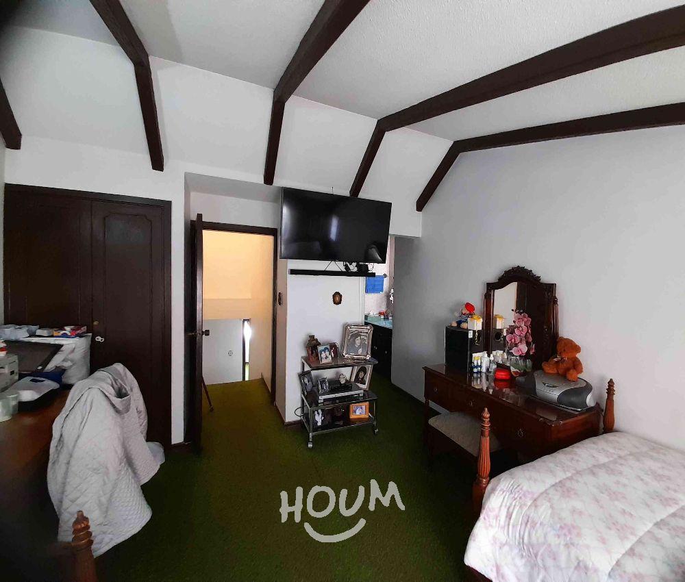 Casa de 4 alcobas en venta en Santa Barbara Central, Bogotá, 296 m² · foto 17 de 24