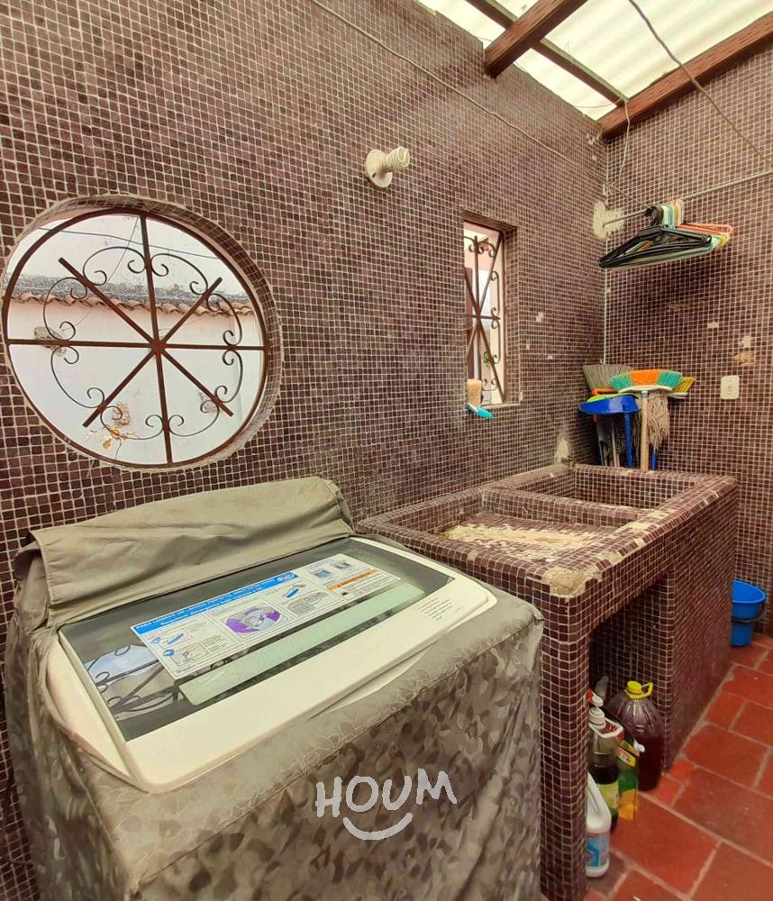 Casa de 4 alcobas en venta en Santa Barbara Central, Bogotá, 296 m² · foto 8 de 24