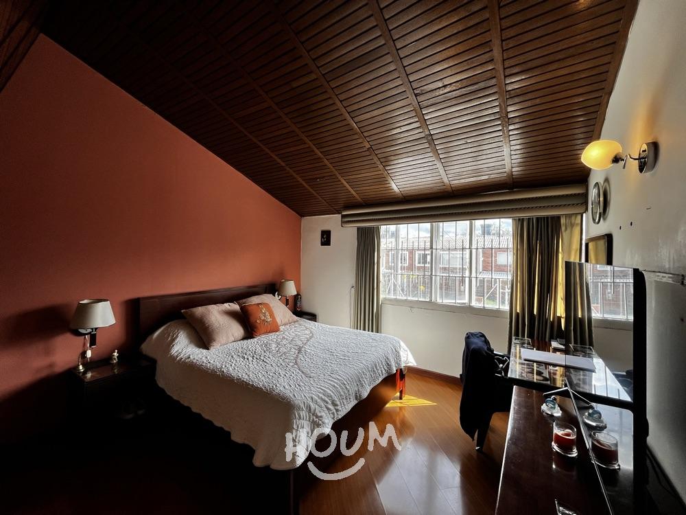 Casa de 5 alcobas en venta en Niza, Bogotá, 578 m² · foto 11 de 18