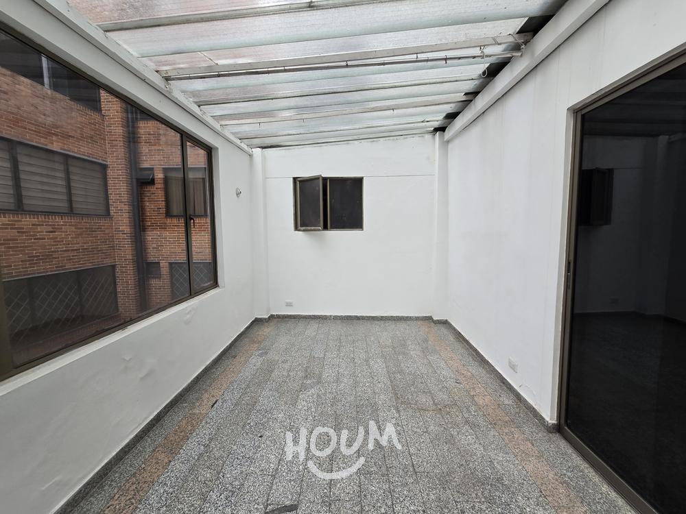Apartamento de 3 alcobas en venta en La Carolina, Bogotá, 270 m² · foto 3 de 24