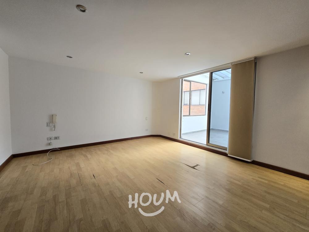 Apartamento de 3 alcobas en venta en La Carolina, Bogotá, 270 m² · foto 2 de 24