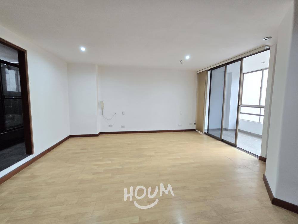 Apartamento de 3 alcobas en venta en La Carolina, Bogotá, 270 m² · foto 7 de 24