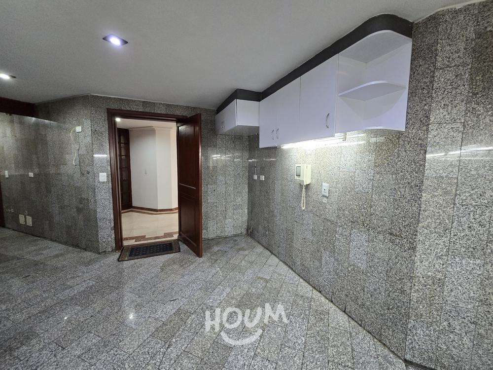 Apartamento de 3 alcobas en venta en La Carolina, Bogotá, 270 m² · foto 15 de 24