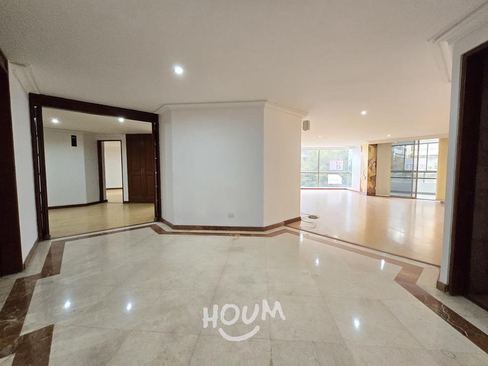 Apartamento de 3 alcobas en venta en La Carolina, Bogotá, 270 m² · foto 24 de 24