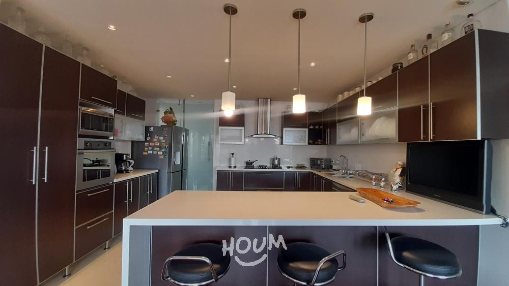 Apartamento de 3 alcobas en venta en Santa Barbara, Bogotá, 182 m² · foto 20 de 24