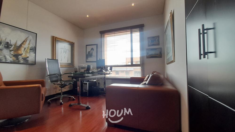 Apartamento de 3 alcobas en venta en Santa Barbara, Bogotá, 182 m² · foto 7 de 24