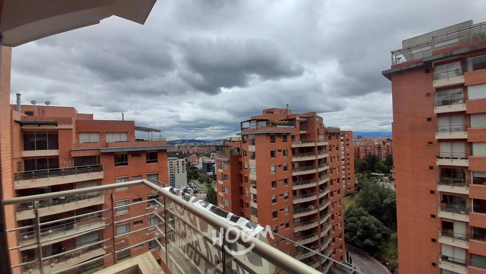 Apartamento de 3 alcobas en venta en Santa Barbara, Bogotá, 182 m² · foto 12 de 24