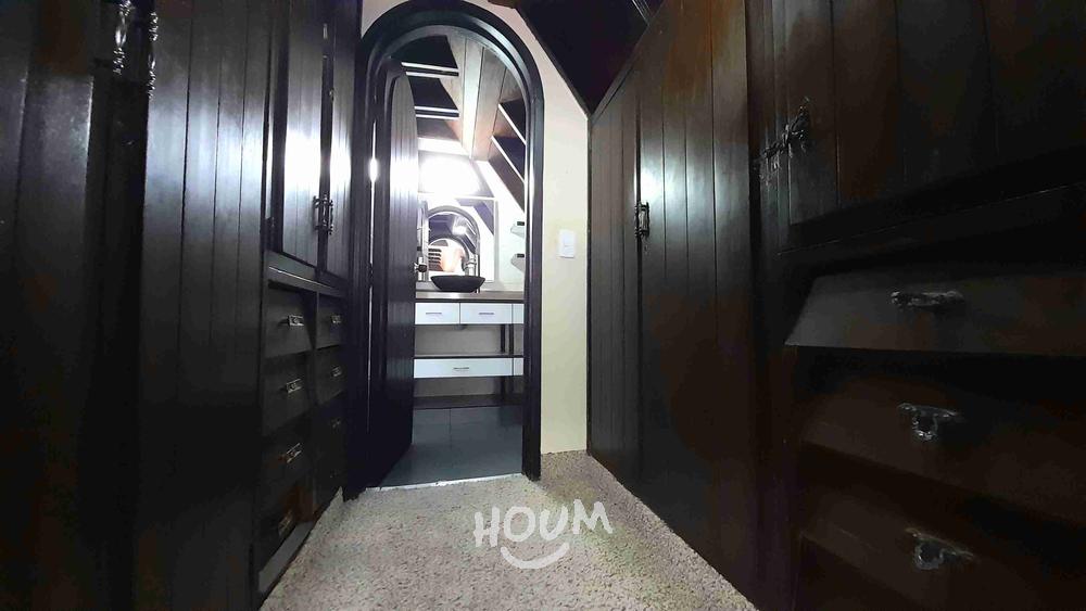 Casa en venta en Santa Barbara Central, Bogotá · foto 12 de 24