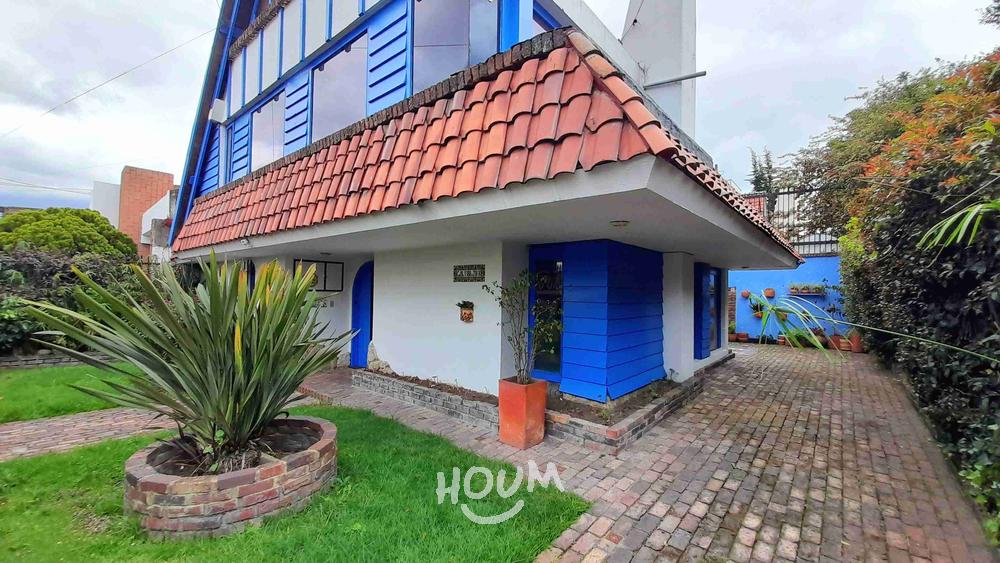 Casa en venta en Santa Barbara Central, Bogotá · foto 3 de 24