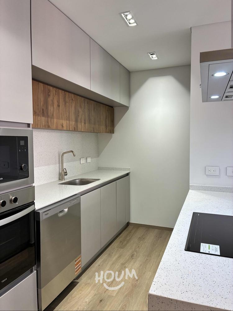 Apartamento de 3 alcobas en venta en Ciudad Salitre Oriental, Bogotá, 107 m² · foto 2 de 24